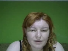 Screen Grab from krisryxoniks