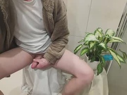 Screen Grab from kwiekaito