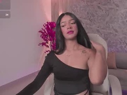 Screen Grab from kylie_collins_