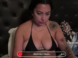 Screen Grab from laddalovee