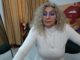 Screen Grab from lady_dy4u
