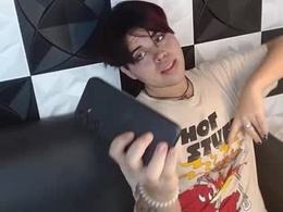 Screen Grab from lady_evelynn_