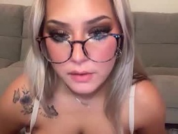 Screen Grab from ladyybugloverr