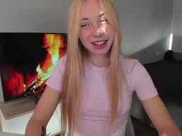 Screen Grab from lana_ss