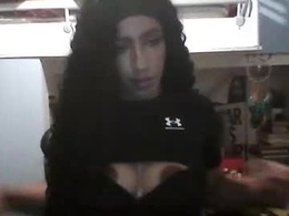 Screen Grab from lara991008