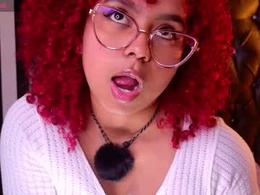 Screen Grab from lara_curly