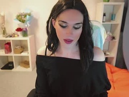 Screen Grab from larisa_dolbimaya