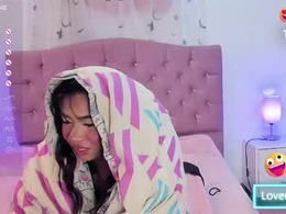 Screen Grab from latinabombsheell