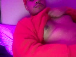 Screen Grab from latinb0i