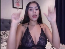 Screen Grab from lauren_clauz