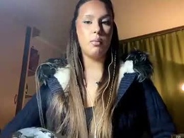 Screen Grab from laurenawalt