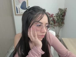 Screen Grab from lauryn_chills