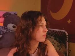 Screen Grab from lea_belle_