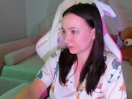 Screen Grab from leahmay1