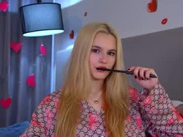 Screen Grab from lealamour