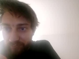 Screen Grab from lebeaujo16420