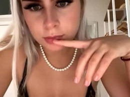 Screen Grab from leera_
