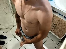 Screen Grab from legayhot73