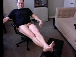Screen Grab from legs999
