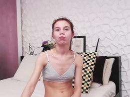 Screen Grab from leiahux