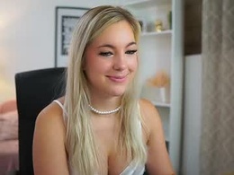Screen Grab from leokitty_