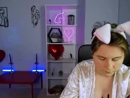 Screen Grab from leona_light