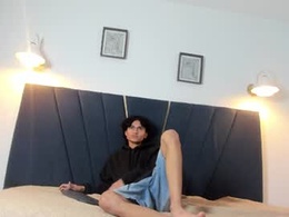 Screen Grab from leonardo_cum18