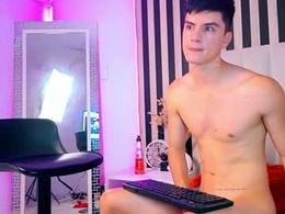 Screen Grab from leotease