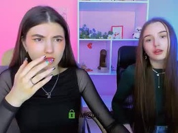 Screen Grab from leslie_bird