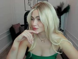 Screen Grab from lesliemineg