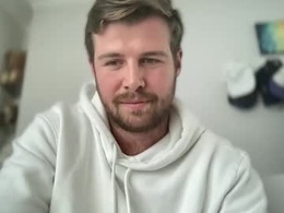 Screen Grab from lewisthesub
