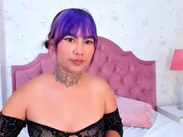 Screen Grab from lexy_cartier