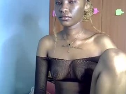 Screen Grab from lexyskyl_