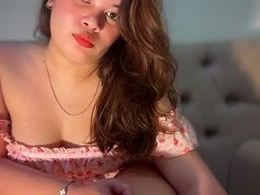 Screen Grab from leyla_licker