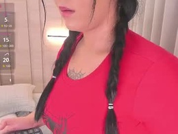 Screen Grab from lhana_fox