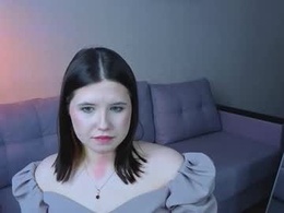 Screen Grab from li__crystal