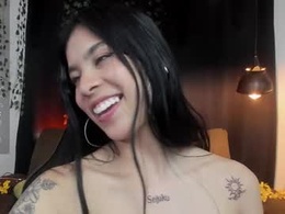 Screen Grab from lia__summer