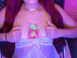 Screen Grab from lia_varel