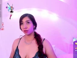 Screen Grab from lia_violeta