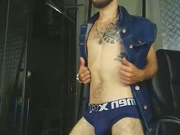 Screen Grab from liam_sait