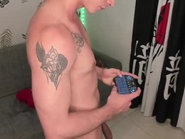 Screen Grab from liamwyatt_