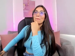 Screen Grab from lianaaa___