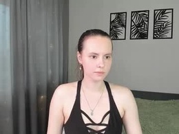 Screen Grab from likamil0ika