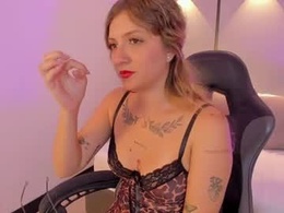 Screen Grab from lili_rosie_