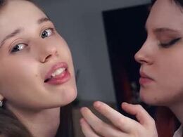 Screen Grab from lilianbeacher