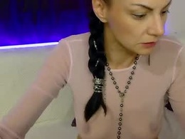 Screen Grab from lilihappyua