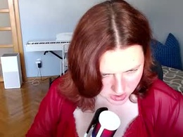 Screen Grab from lilith___moon