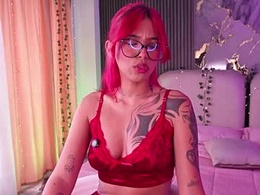 Screen Grab from lilithluxor_