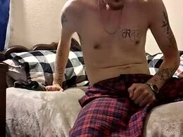 Screen Grab from lilred903