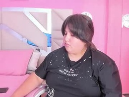 Screen Grab from lily_and_lucas